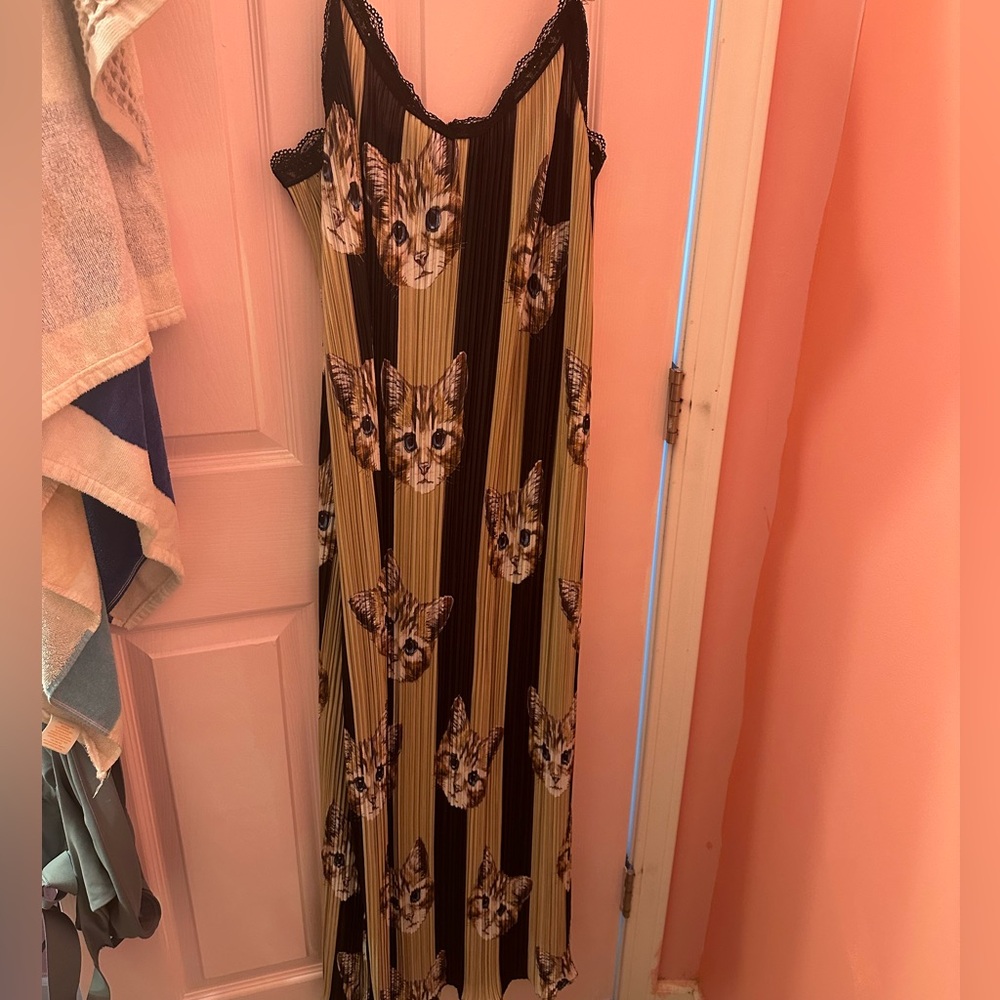 COPY - EUC Dressed in Lala Money Honey Plisse Slip Dress in Pretty Kitty - Picture 2 of 3